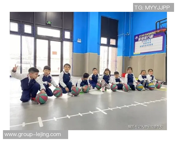 篮球明星的孩子们成长记：从球场到生活的精彩瞬间